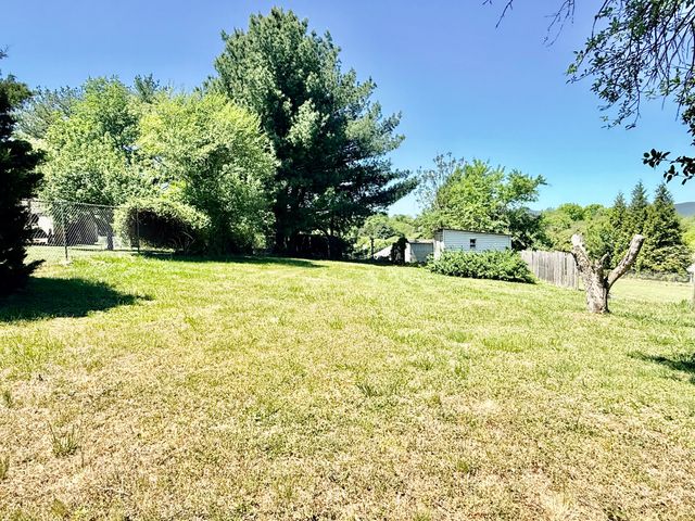 2602 Radford RD, Roanoke, VA 24012