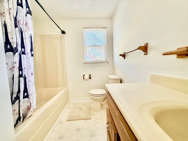 2602 Radford RD, Roanoke, VA 24012