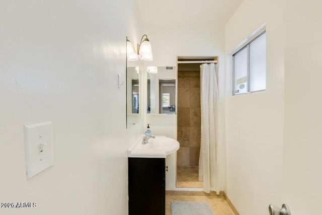 1026 E Northern Avenue, Phoenix, AZ 85020