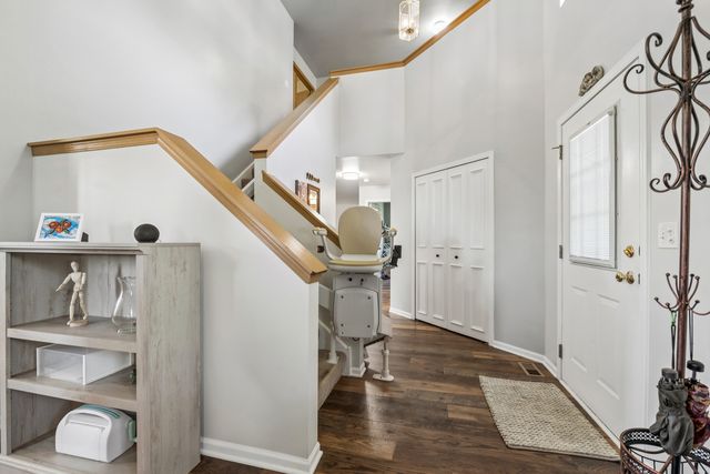 3661 Chadwick Lane, Lake In The Hills, IL 60156