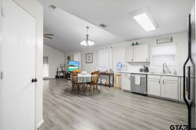 12501 Darrin Blvd, Lindale, TX 75771