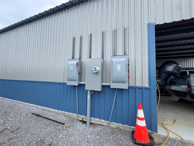 3695 No Man Road, Healdton, OK 73438