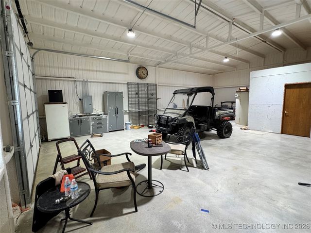 3695 No Man Road, Healdton, OK 73438