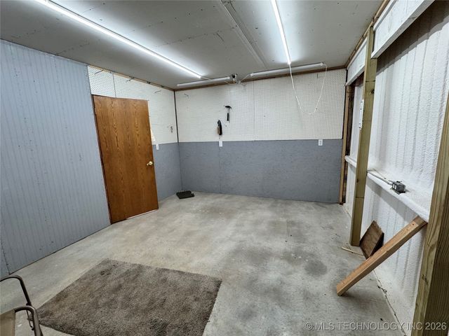 3695 No Man Road, Healdton, OK 73438