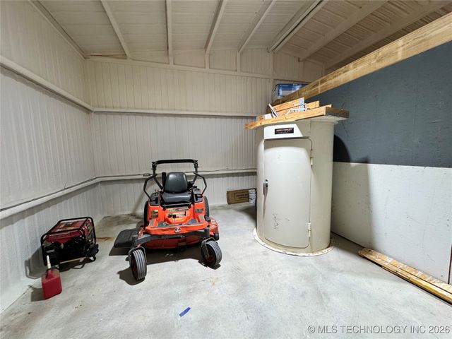 3695 No Man Road, Healdton, OK 73438