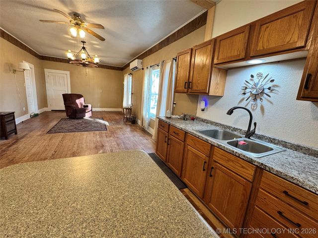 3695 No Man Road, Healdton, OK 73438