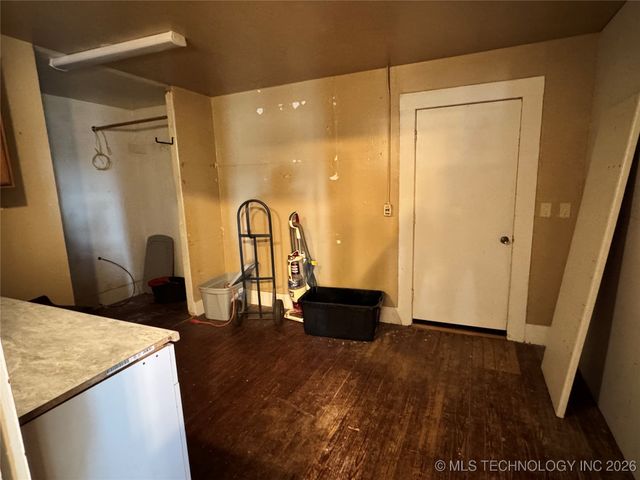 3695 No Man Road, Healdton, OK 73438