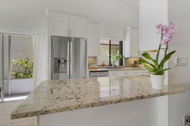 125 Harbourside Circle, Jupiter, FL 33477