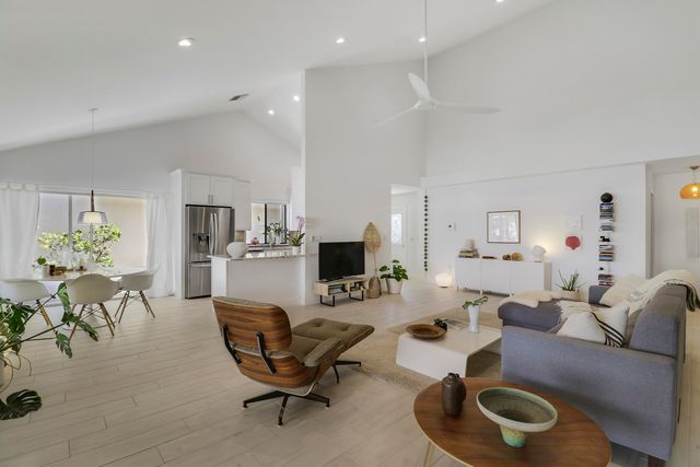 125 Harbourside Circle, Jupiter, FL 33477