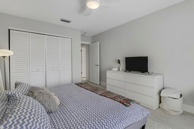 125 Harbourside Circle, Jupiter, FL 33477
