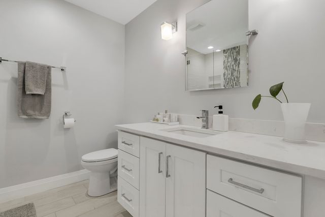 125 Harbourside Circle, Jupiter, FL 33477