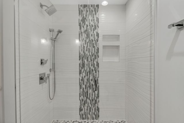 125 Harbourside Circle, Jupiter, FL 33477