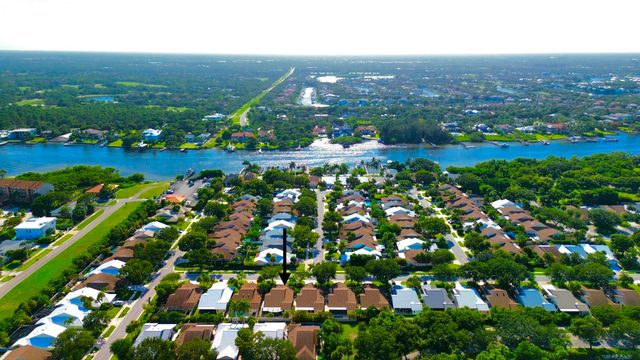 125 Harbourside Circle, Jupiter, FL 33477