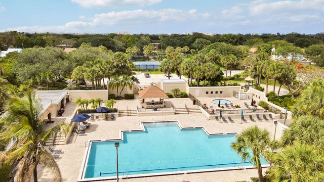 125 Harbourside Circle, Jupiter, FL 33477