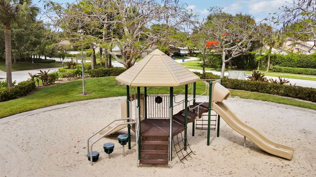 125 Harbourside Circle, Jupiter, FL 33477