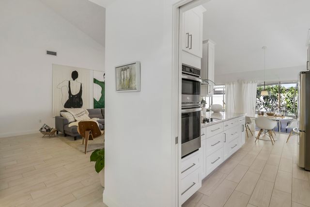 125 Harbourside Circle, Jupiter, FL 33477