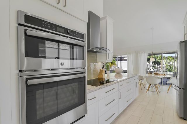 125 Harbourside Circle, Jupiter, FL 33477