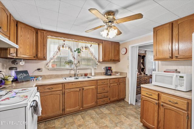 5013 Brown Gap Rd, Knoxville, TN 37918