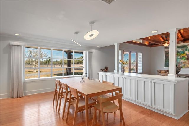 9760 W HIGHWAY 316, Reddick, FL 32686