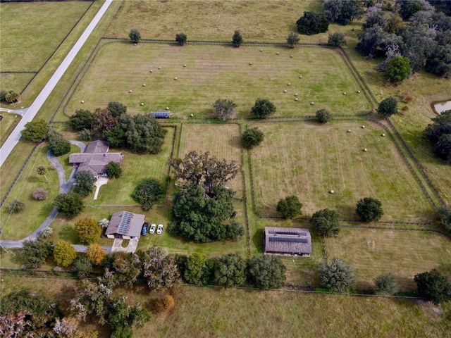 9760 W HIGHWAY 316, Reddick, FL 32686