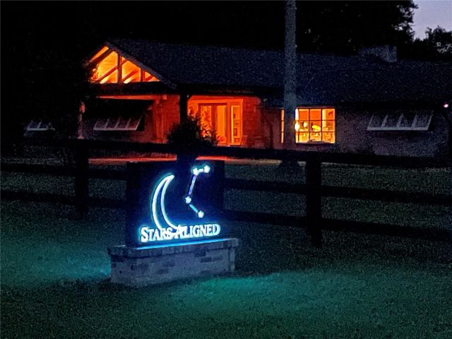 9760 W HIGHWAY 316, Reddick, FL 32686