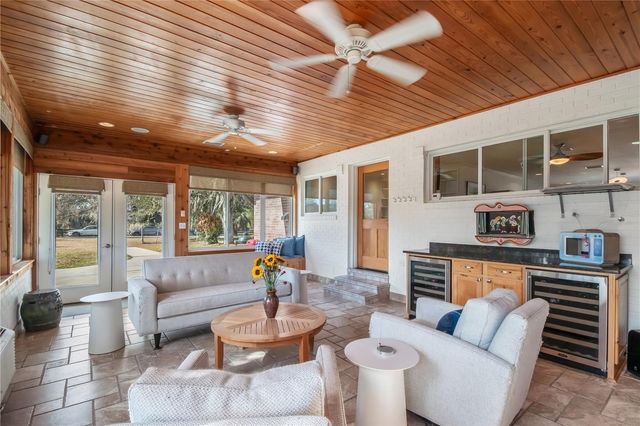 9760 W HIGHWAY 316, Reddick, FL 32686