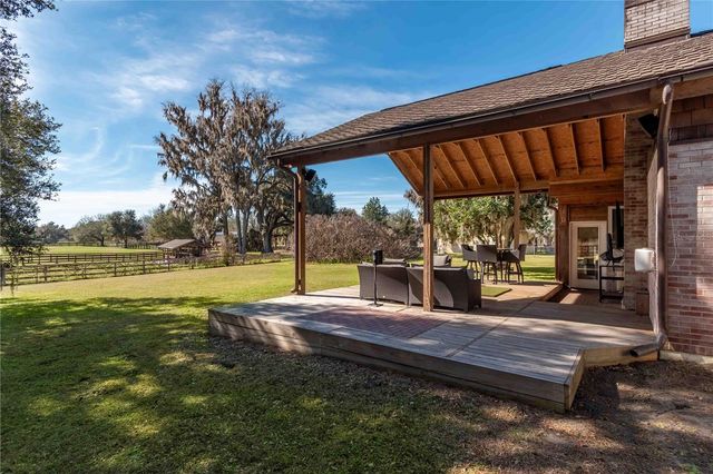 9760 W HIGHWAY 316, Reddick, FL 32686