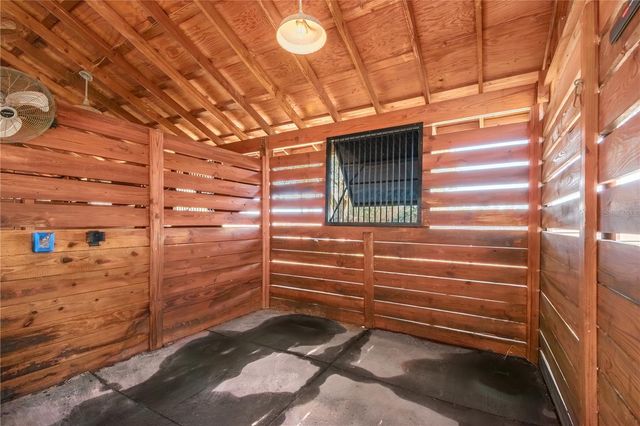 9760 W HIGHWAY 316, Reddick, FL 32686