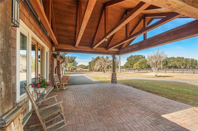 9760 W HIGHWAY 316, Reddick, FL 32686