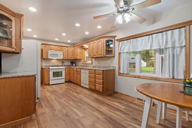 3306 15th Street A Street, Moline, IL 61265