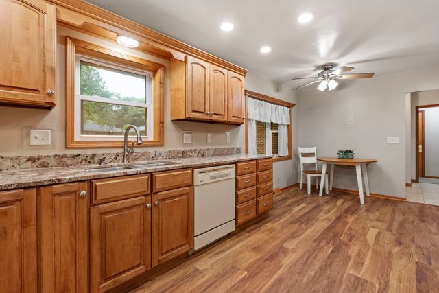 3306 15th Street A Street, Moline, IL 61265