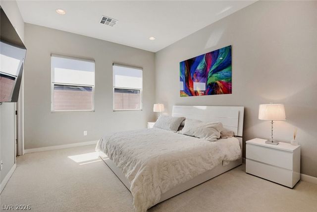 8494 Wolf Mountain Court, Las Vegas, NV 89129