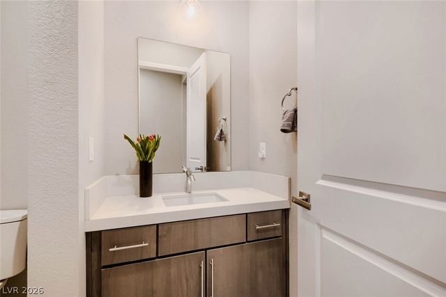 8494 Wolf Mountain Court, Las Vegas, NV 89129