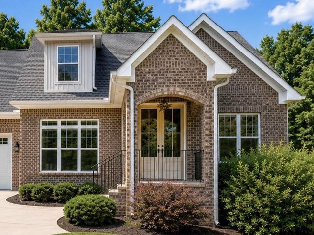 603 W Blue Spring Drive, Chatsworth, GA 30705