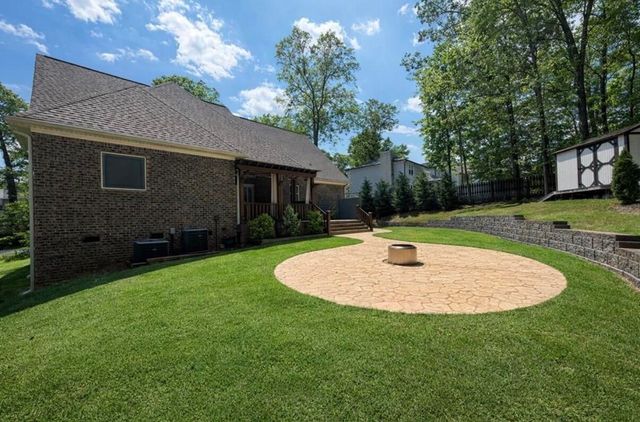 603 W Blue Spring Drive, Chatsworth, GA 30705