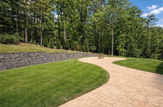 603 W Blue Spring Drive, Chatsworth, GA 30705