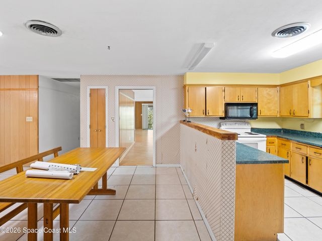 629 E Melbourne Avenue, Melbourne, FL 32901