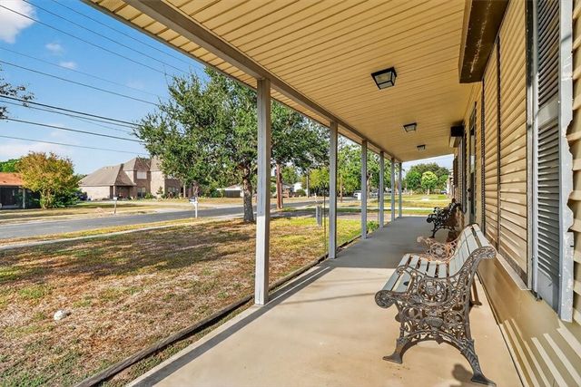 5226 Cain Dr, Corpus Christi, TX 78411