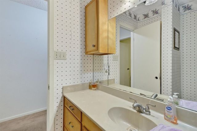5226 Cain Dr, Corpus Christi, TX 78411