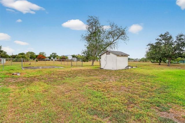 5226 Cain Dr, Corpus Christi, TX 78411