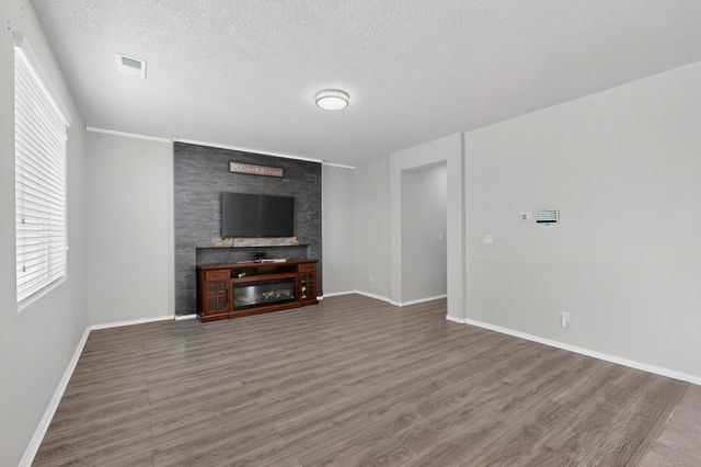 2405 Sorral Way SW, Albuquerque, NM 87121