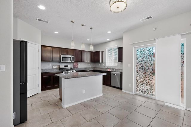 2405 Sorral Way SW, Albuquerque, NM 87121