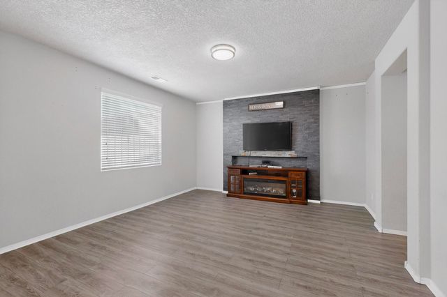 2405 Sorral Way SW, Albuquerque, NM 87121