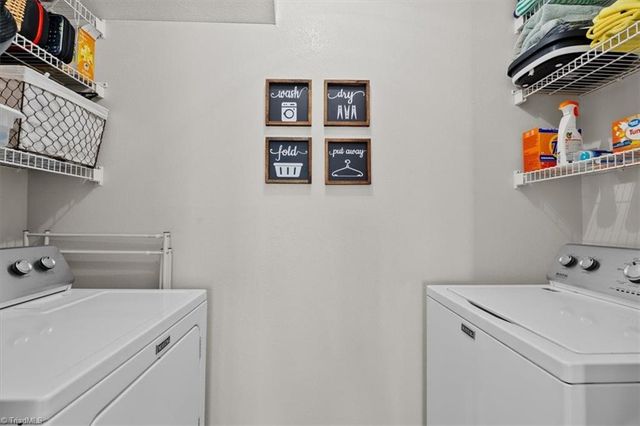 1102 Geoffrey Way, Kernersville, NC 27284