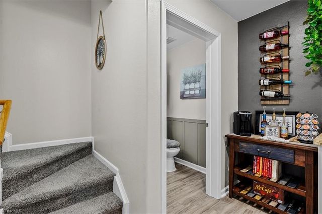 1102 Geoffrey Way, Kernersville, NC 27284