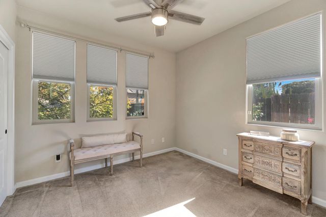 3194 Swift Avenue, Clovis, CA 93619