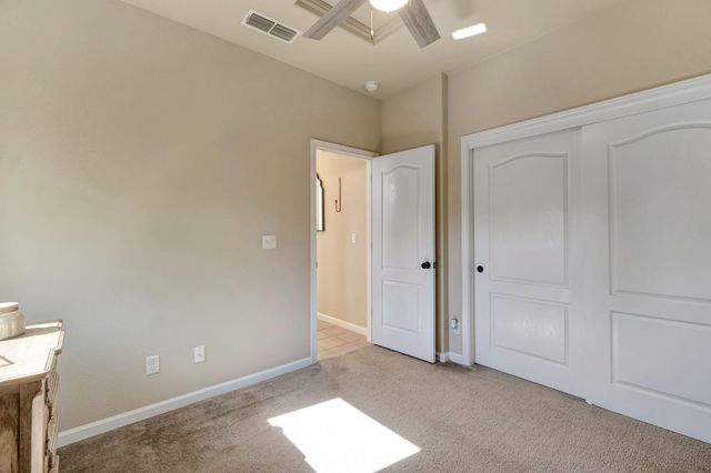 3194 Swift Avenue, Clovis, CA 93619