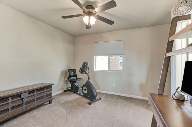 3194 Swift Avenue, Clovis, CA 93619