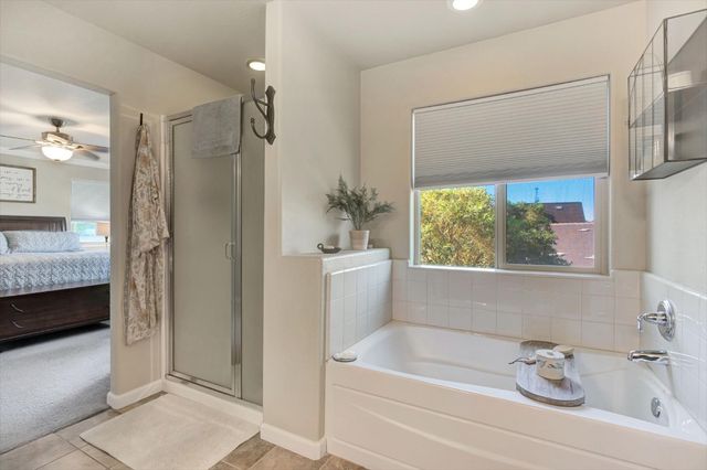 3194 Swift Avenue, Clovis, CA 93619