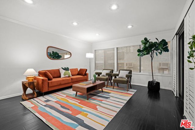 950 N Kings Road 160, West Hollywood, CA 90069